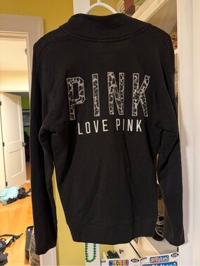 PINK Victoria's Secret Black Crewneck Sweatshirt with Leopard Print Logo